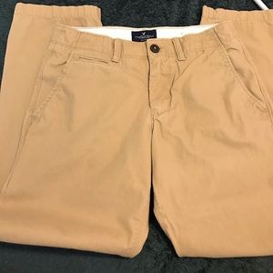 👛4 items $20👛Men’s American Eagle Khaki pants